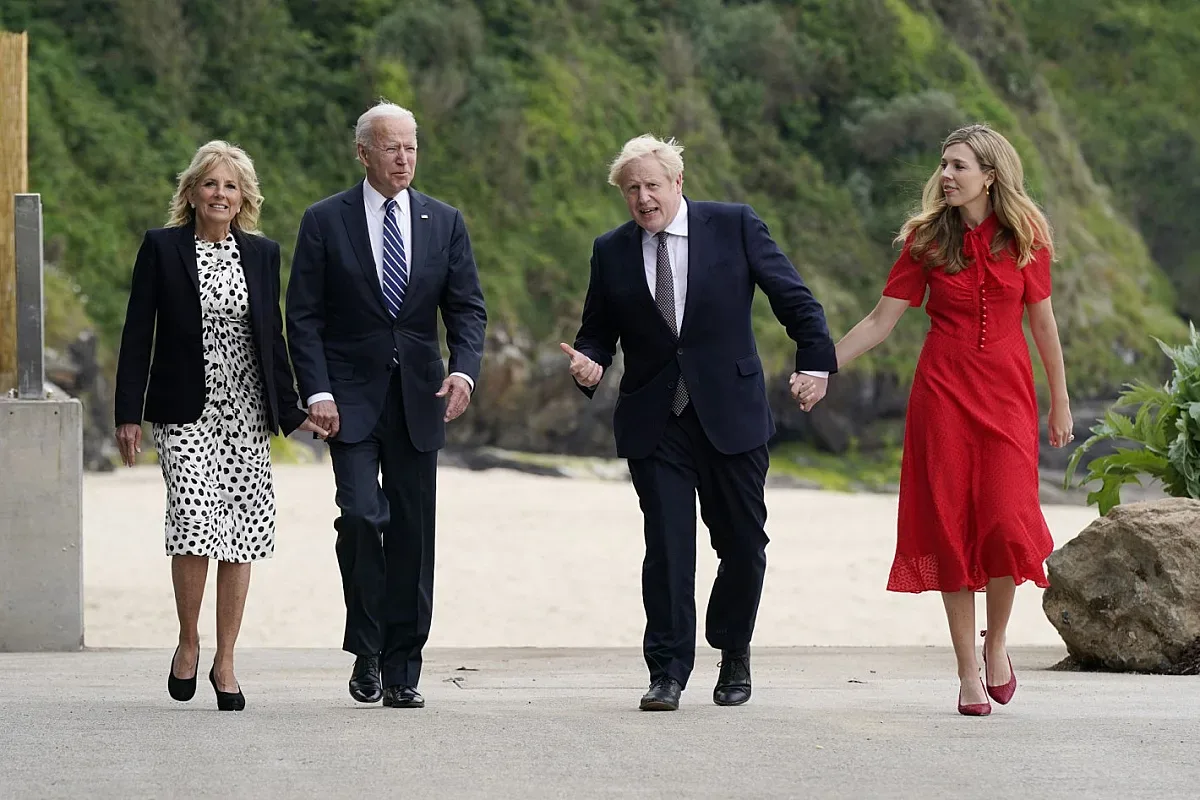 Какви подаръци си размениха Байдън и Джонсън