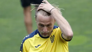 УЕФА маха скандалните фланелки на Украйна