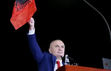 Историческо:Импийчмънт на държавен глава в Албания