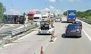 Ад! Два ТИР-а с челен удар на АМ Тракия