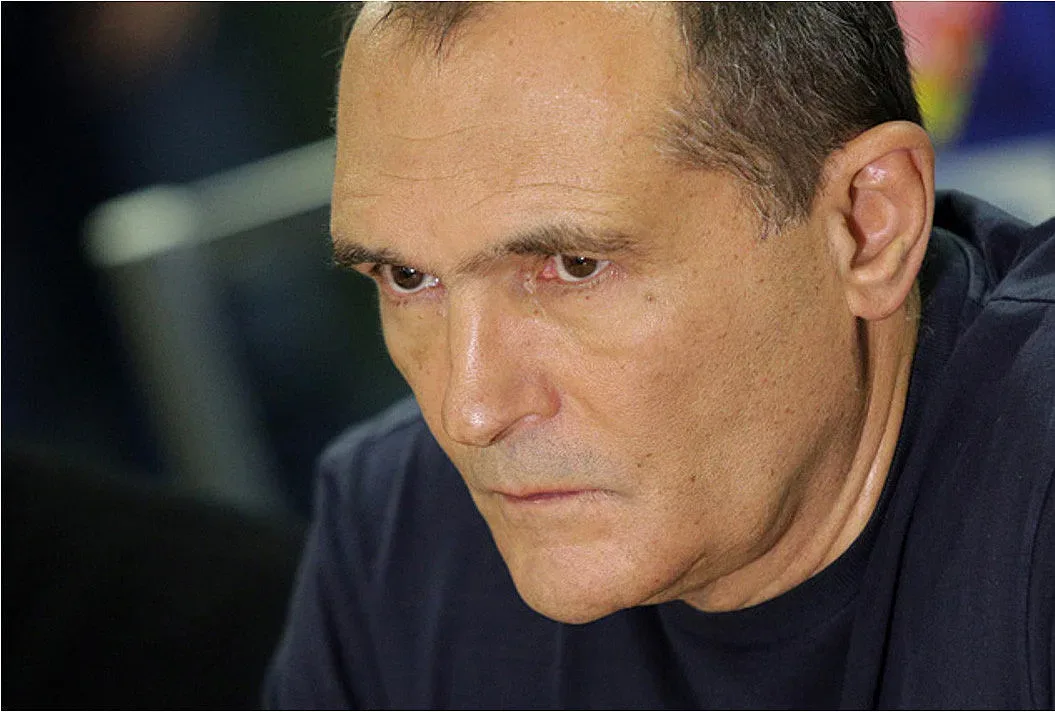 Ответен удар! Божков съди кабинета