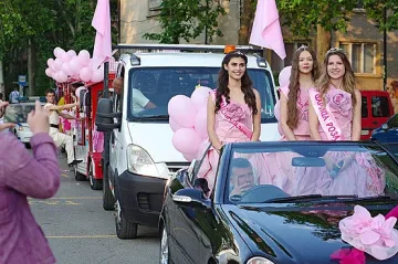 Цариците достигнаха до домовете на хората в Казанлък