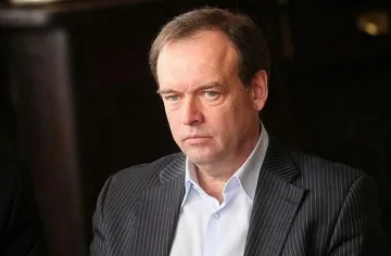 Психолог: Политиката се изроди в махленски приказки