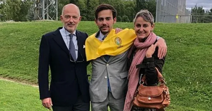 Внук на Симеон Сакскобургготски става психиатър