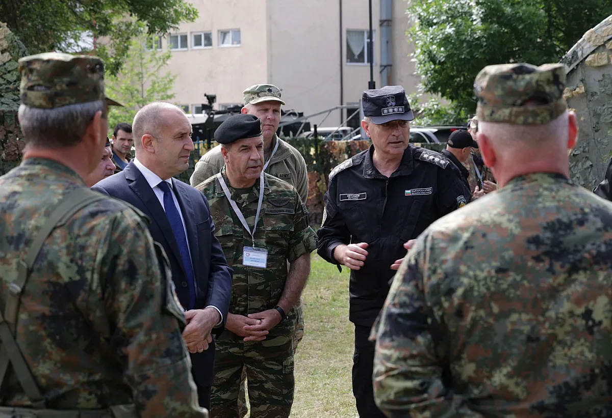 Радев: Прокуратурата взе страната на статуквото