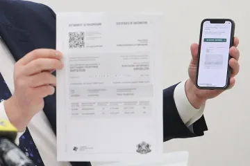 Разкриха схема с фалшиви сертификати за ваксинация
