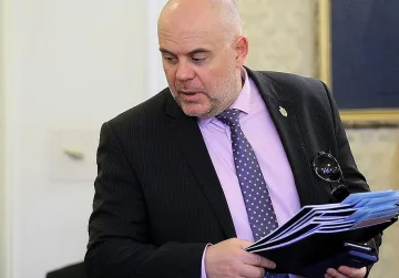 Гешев подаде ръка на Рашков