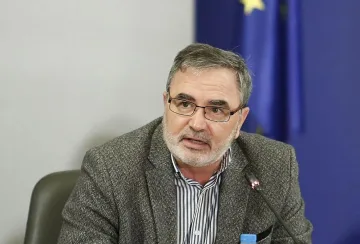 Кунчев: Безотговорно е да не се ваксинираш