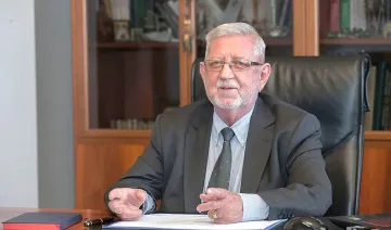 Доц. Вазов: Давам стипендия на мое име, за да сбъдна мечта