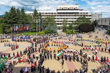 Казанлък празнува за 118-ти път Празника на розата