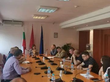 Нинова гаси пожари в Стара Загора