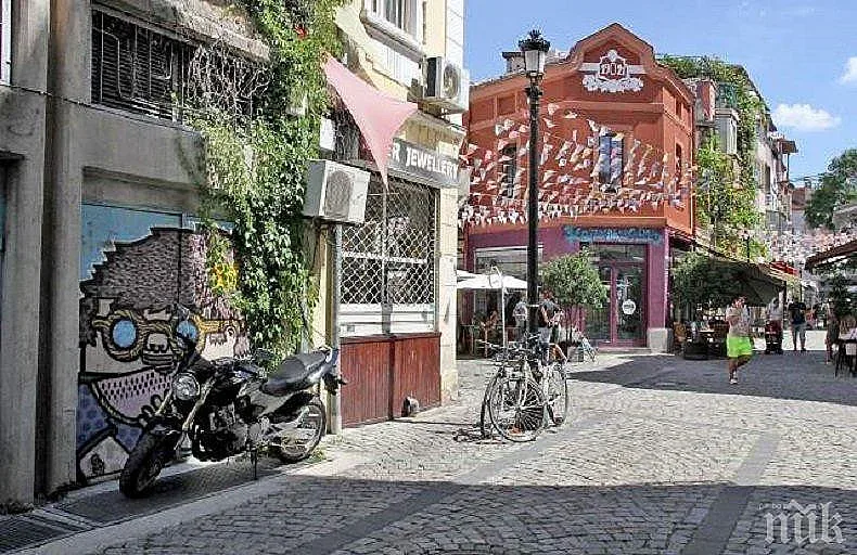 Кафеджия преби момче, готвят му бойкот