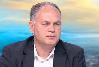 Кадиев каза как се правят 10 милиарда към НАП