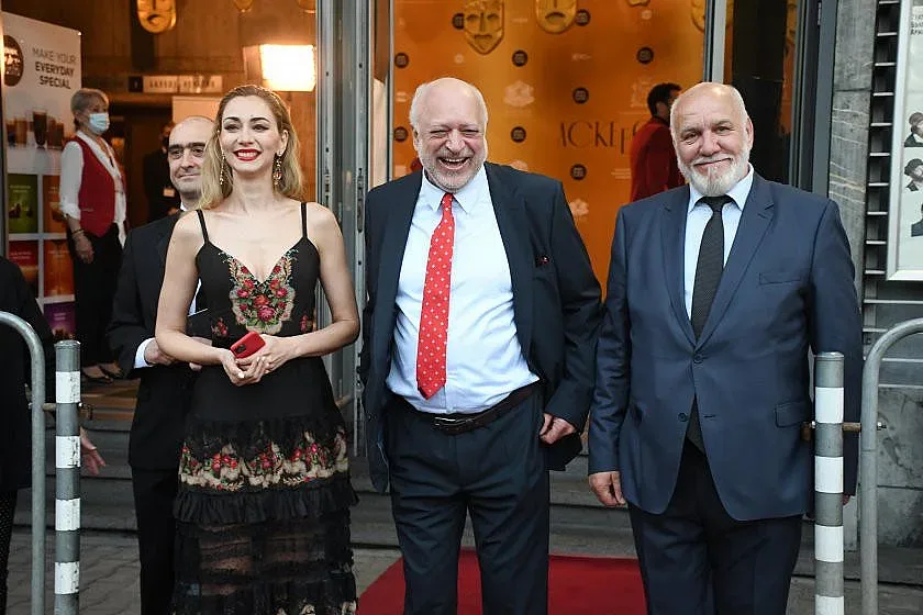 Звезди отказаха маските на Аскеерите № 30