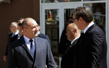 Радев в Цариброд. Първи снимки