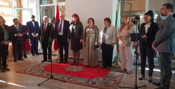 Посланиците в клуб Приятели на Чудесата