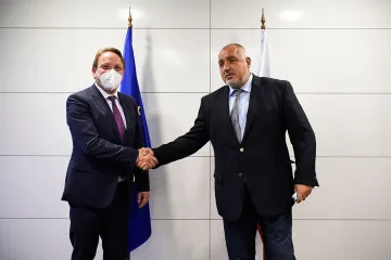 Борисов се срещна с еврокомисар в офиса на ГЕРБ