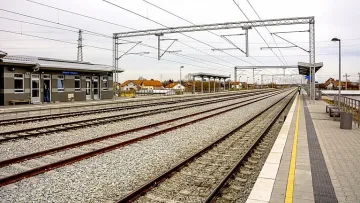 Тийнейджъри арестувани за нападение на кондуктор на ЖП гара