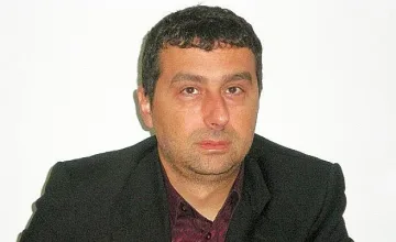 Ковид отне живота на пиара на БСП Васил Самарски