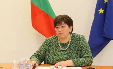Балтова преговаря за цените на чадъри и шезлонги