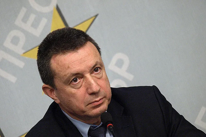 Служебният правосъден министър представя екипа си