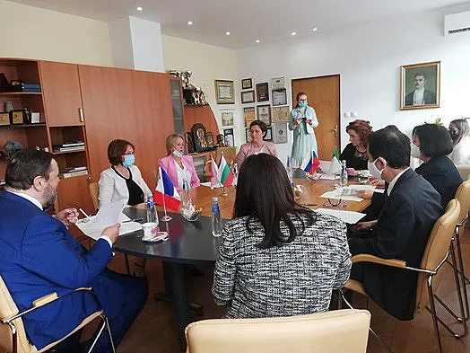 Кметът на Казанлък с обръщение към чуждестранното жури