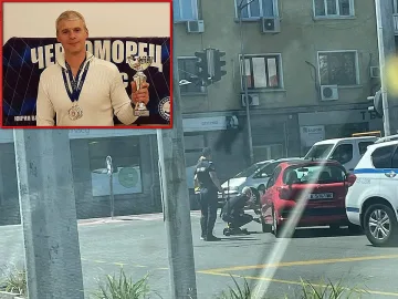 Хит в мрежата: Полицай смени гумата на безпомощна жена