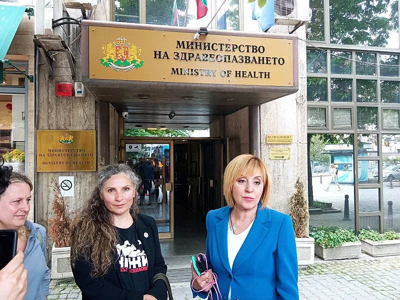 Земеделският министър подхвана ферма за норки