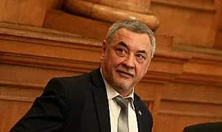 Симеонов: Позорно е без патриоти, каним ги!