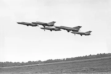 Извадиха неизвестни писма Сталин – Шарл дьо Гол