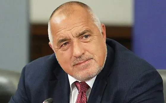 Борисов поздрави армейците във Фейсбук