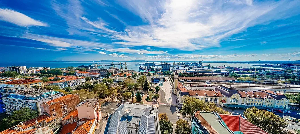 Пешеходна обиколка показва на туристите Бургас ОТВИСОКО на 8 -9 май