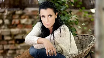 Джиджи Пендачанска имала меден месец в плевня