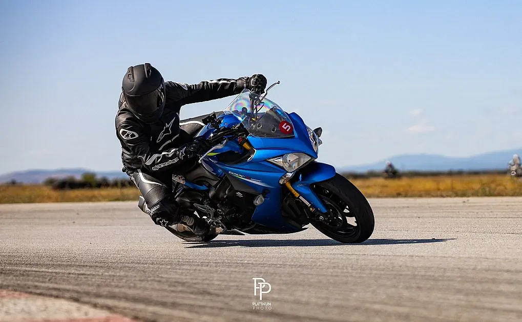 Разкриха загиналият български моторист край Серес