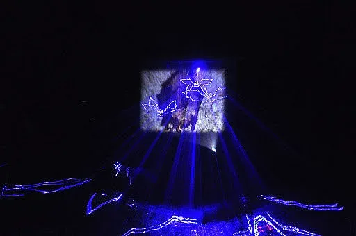 Шестметров воден екран изненада врачани