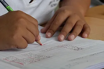 4-годишна изуми света. Знае Менделеевата таблица