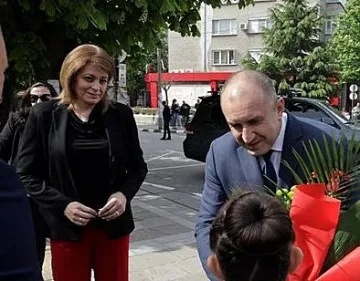 Десислава Радева се появи с президента