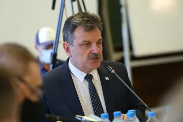 Започваме преговори за руската ваксина