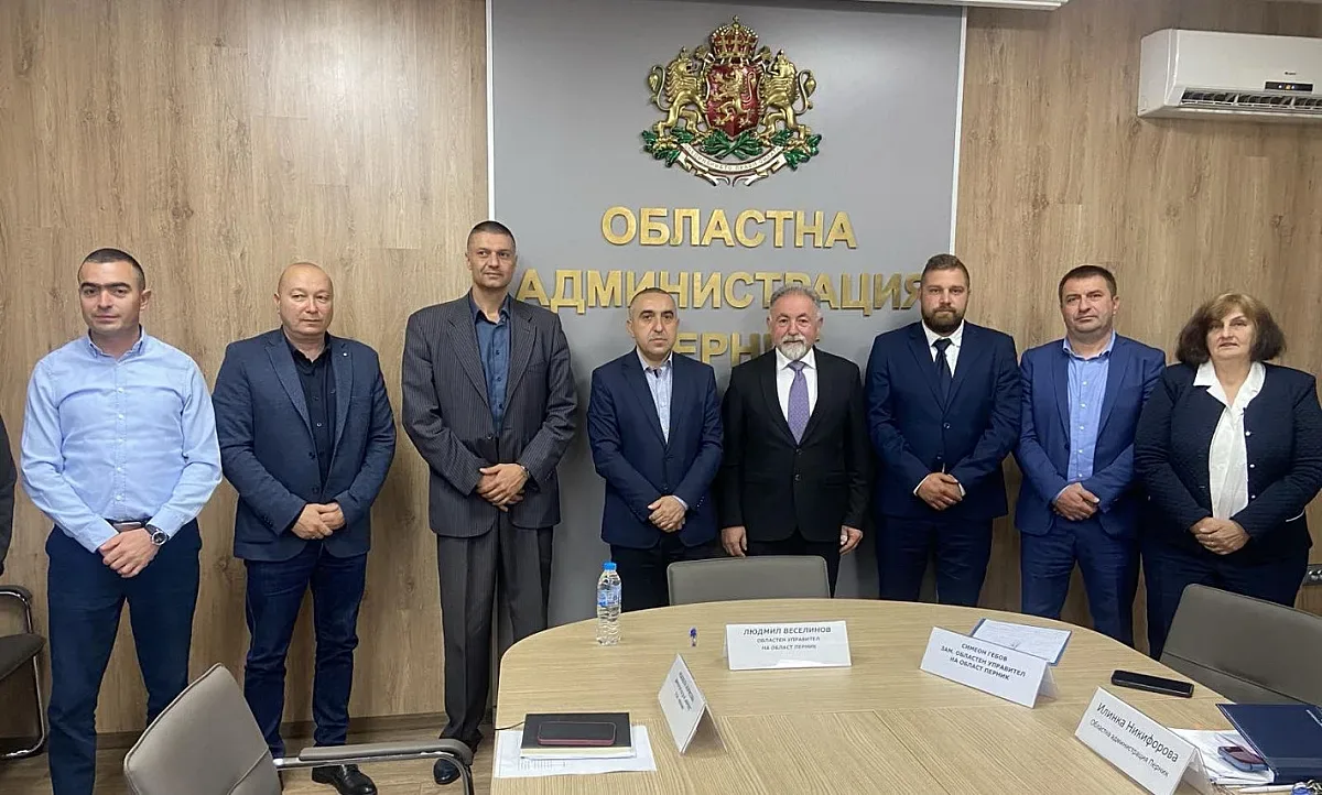 Ръководството на Електрохолд представи приоритетите за развитие на мрежата и обслужването на клиенти в област Перник