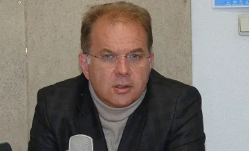 Радомир Чолаков: Гледаме твърде скъпо шоу