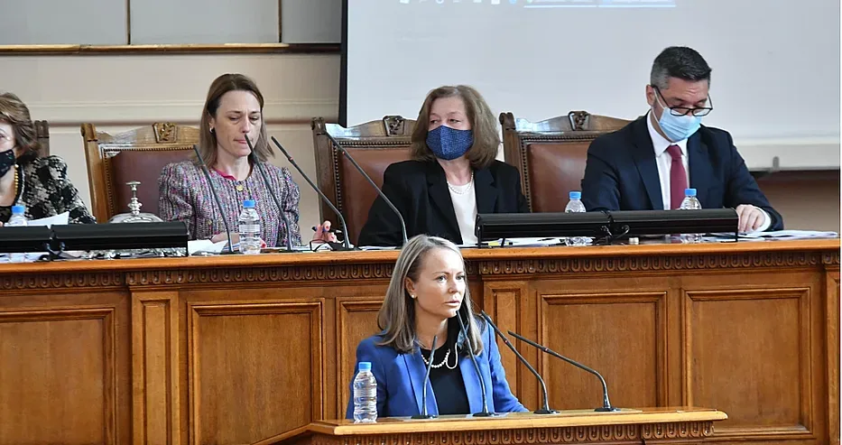 Отмятане. ГЕРБ не иска оставка на Манолова