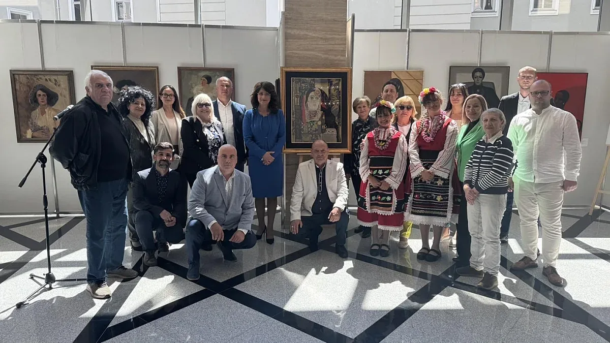 По покана на народния представител Илияна Жекова Казанлък представи своята културна “съкровищница” в парламента