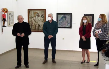 Представиха емблематични сценични кукли и платна в Стара Загора
