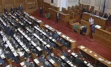 НС наложи мораториум на сделките на „Борисов 3“