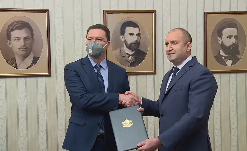 Даниел Митов получи мандата за кабинет /ВИДЕО/