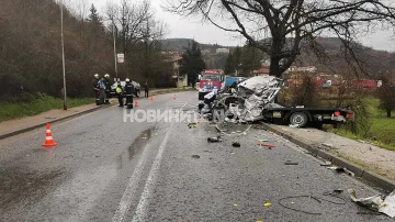 Катастрофа с жертва затвори Хаинбоаз