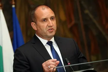 Радев връчва утре мандата на ГЕРБ