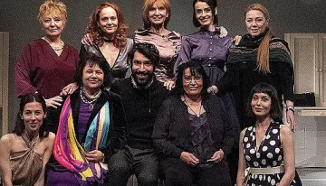 Мощен женски отбор с премиера в Народния