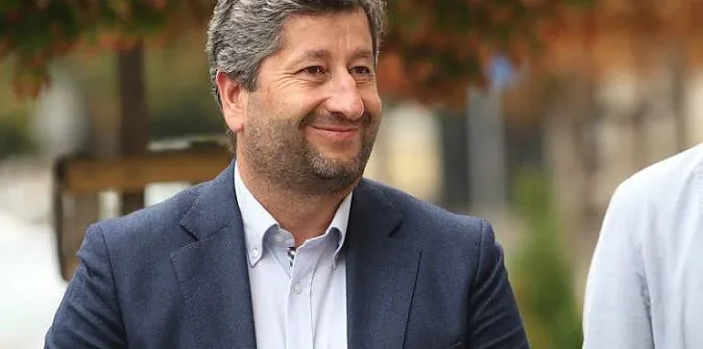 ДБ не е склонна да дава министри на Слави