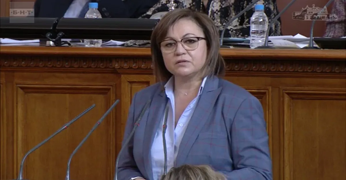 Нинова удари новите в парламента. ГЕРБ я аплодира